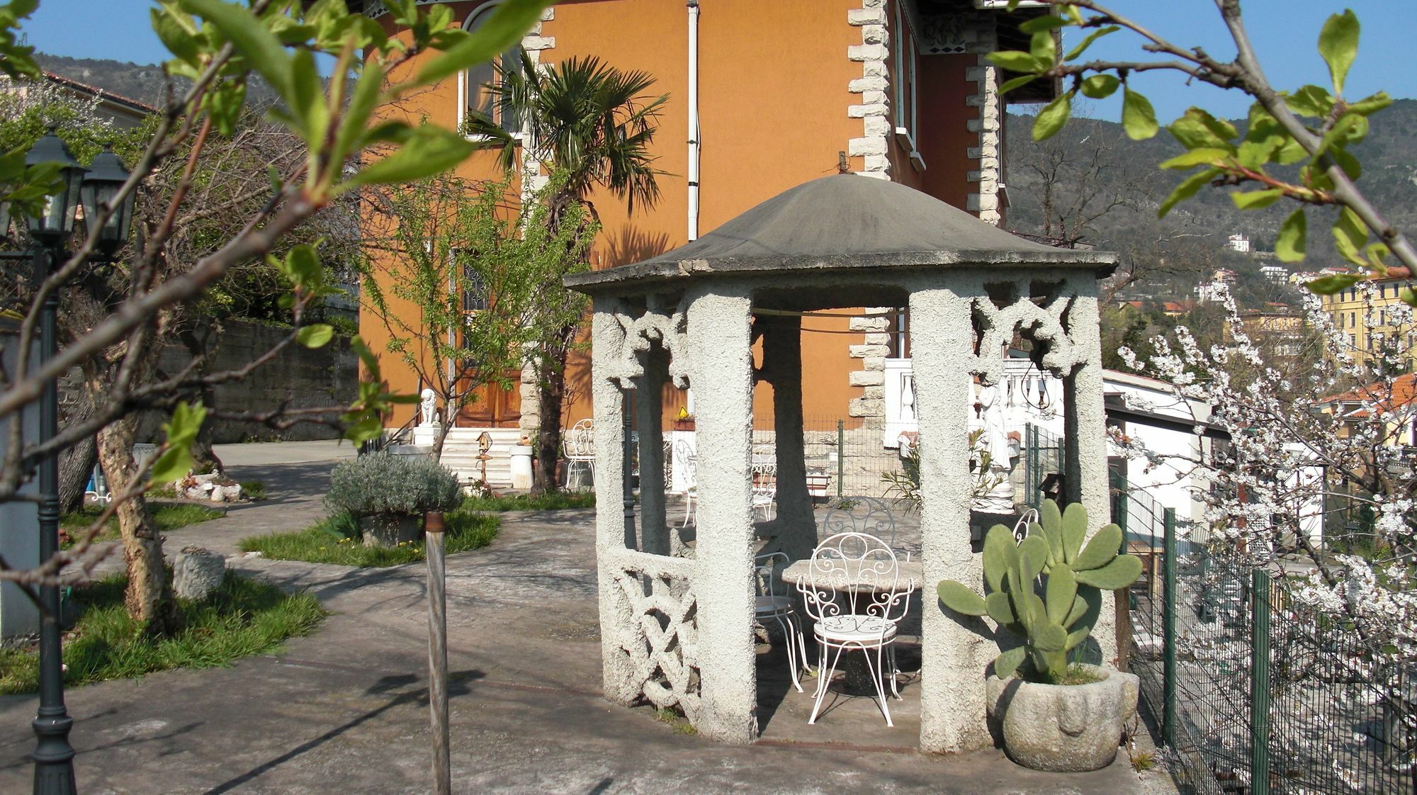 Agriturismo Allo Scoglio - Azienda Agricola Trieste Exterior photo